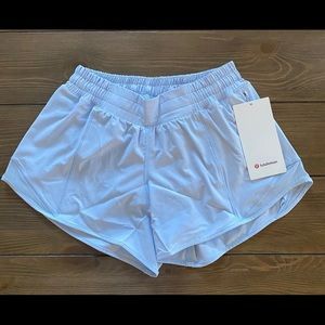 Lululemon Hotty Hot Shorts 4” Sz 6